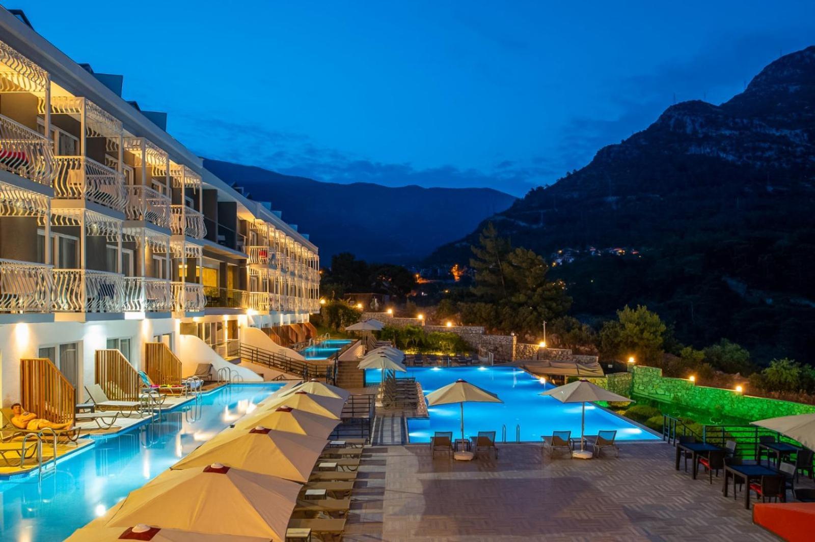 Готель Ramada By Wyndham Fethiye Oludeniz Adult Only Екстер'єр фото