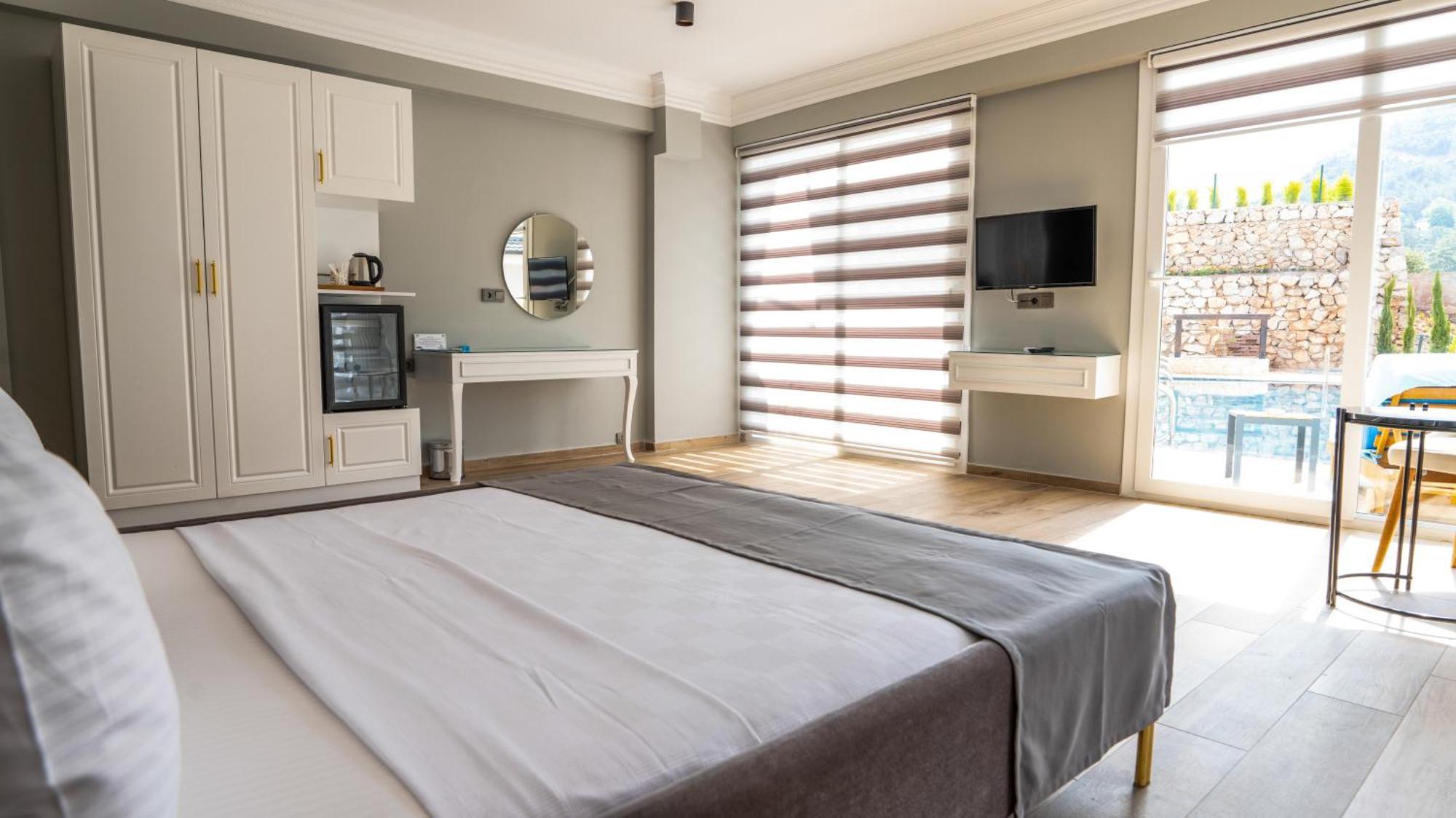 Готель Ramada By Wyndham Fethiye Oludeniz Adult Only Екстер'єр фото