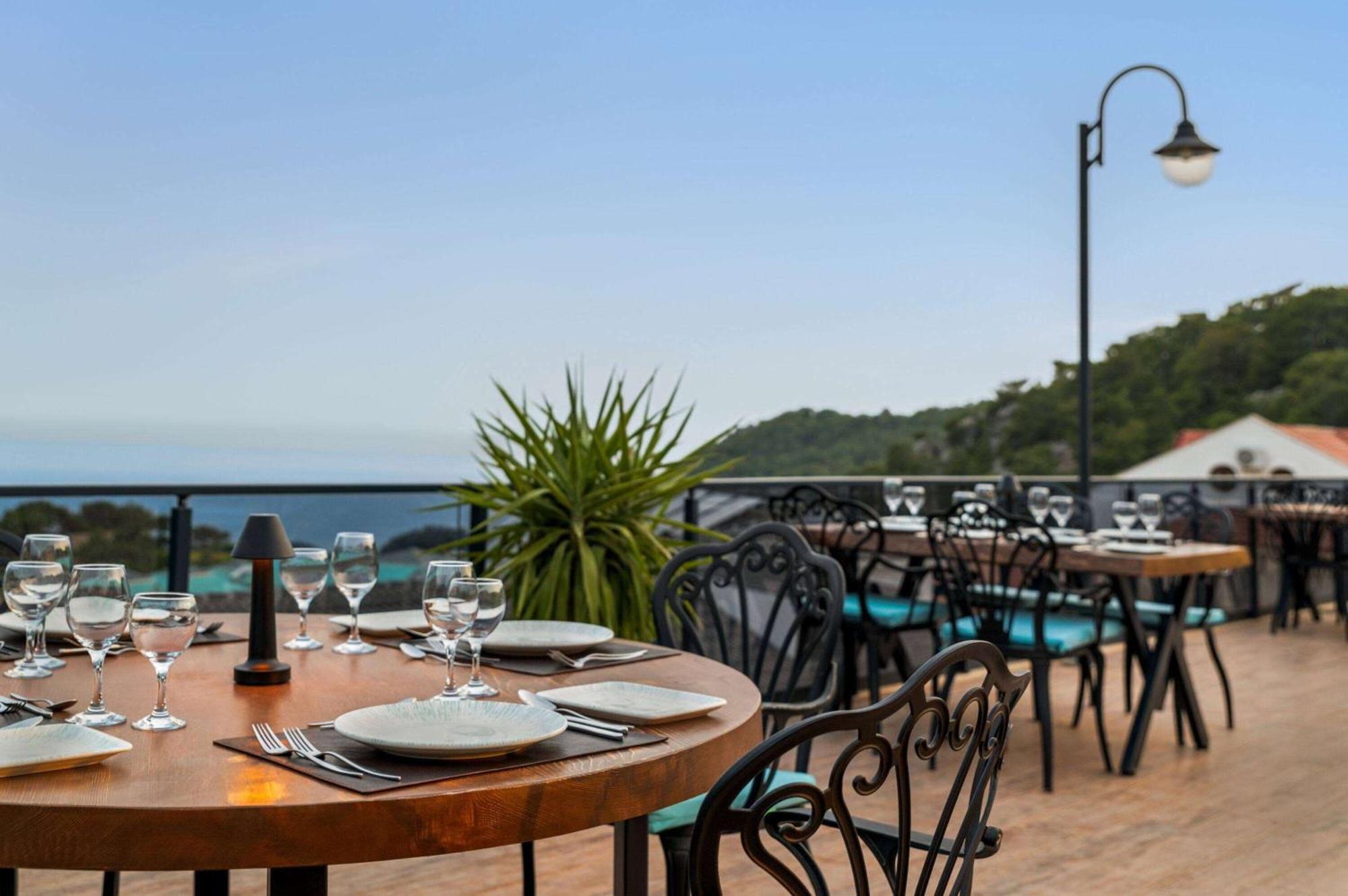 Готель Ramada By Wyndham Fethiye Oludeniz Adult Only Екстер'єр фото